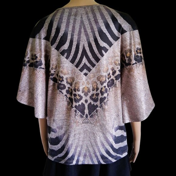 LEO & UGO - PARIS Stylized Animal Pattern Silver Rhinestones Batwing Top Sz L - Picture 4 of 6